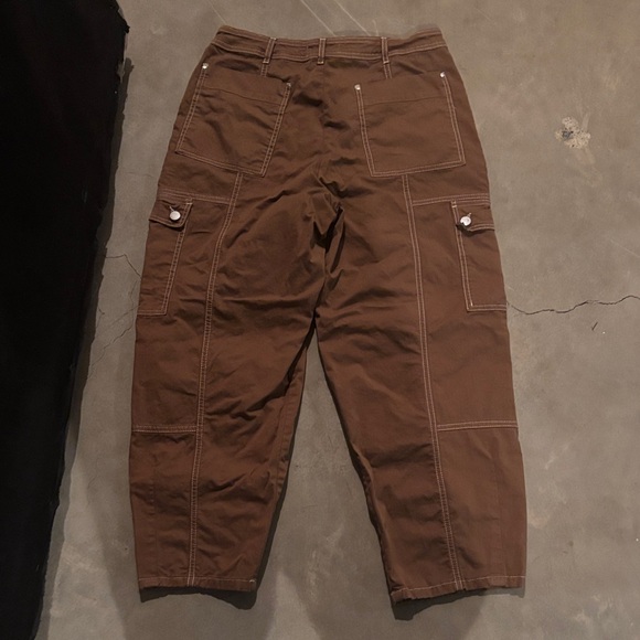 Anthropologie Women’s Rust Brown Cargo Pants with Contrast Stitching - Picture 2 of 4